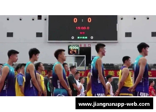 jn江南体育陈小春分享篮球心得与生活点滴 粉丝互动热烈引发话题讨论